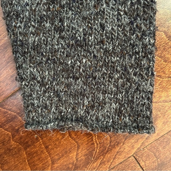 Vintage Men's French Connection Gray V-Neck Fisherman Wool Blend Sweater Size XL - Picture 6 of 14